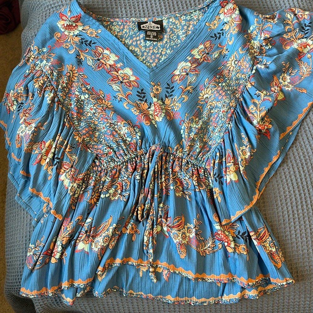 Angie floral short sleeve top